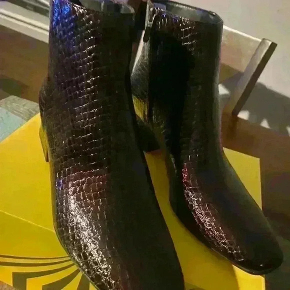 Circus by Sam Edelman gorgeous Daysi, Burgundy Crocpt - Picture 3 of 8